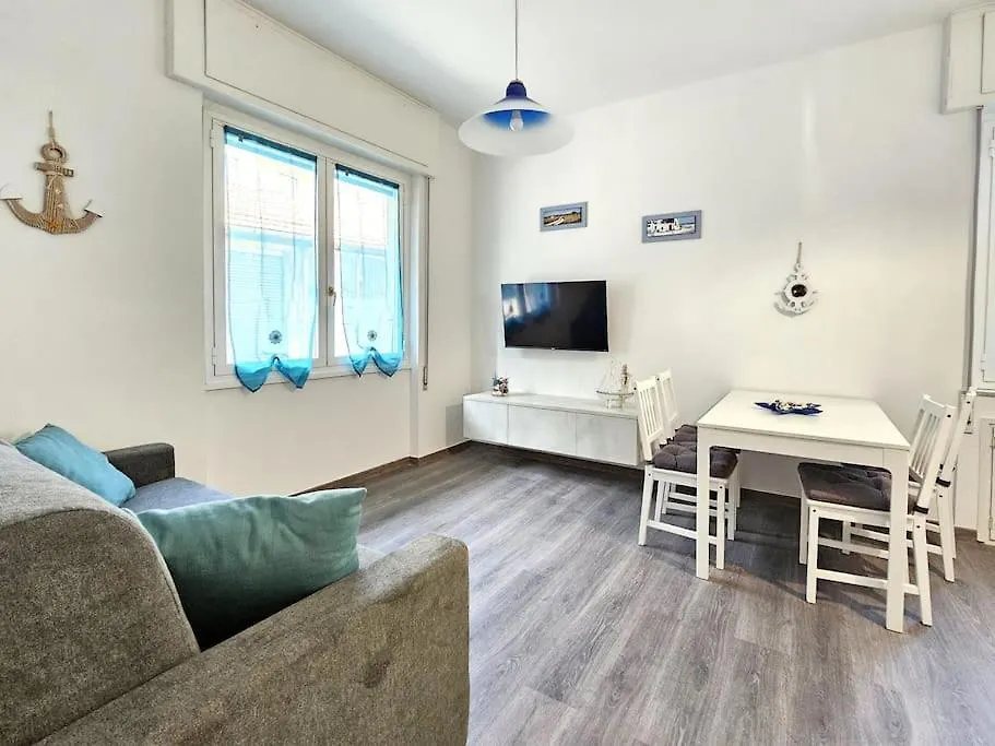 Cozy Haven In The Heart Of Rapallo 0*,  Italy